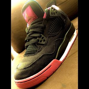Jordan retro 4 vivid pink obsidian denim